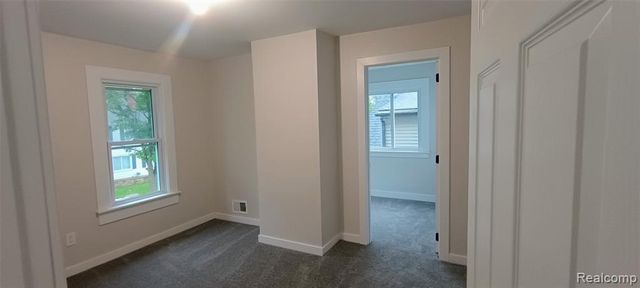 131 Mark Avenue, Pontiac, MI 48341