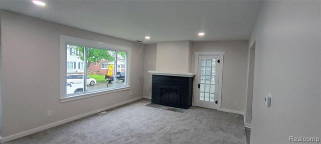 131 Mark Avenue, Pontiac, MI 48341