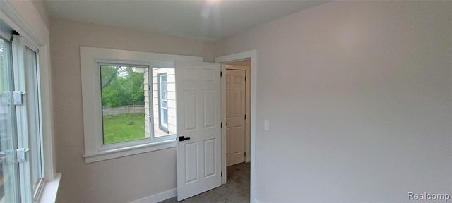 131 Mark Avenue, Pontiac, MI 48341