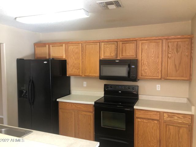 1790 E SILKTASSEL Trail, San Tan Valley, AZ 85143