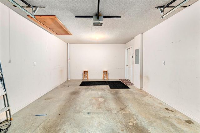 735 N Somerset Terrace, Olathe, KS 66062