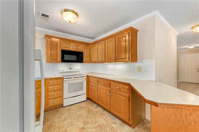 735 N Somerset Terrace, Olathe, KS 66062