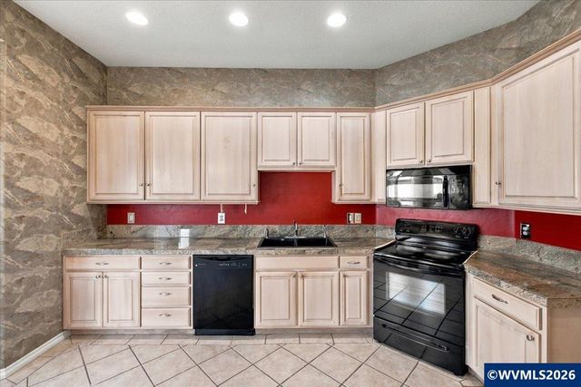 6296 Nicklaus Lp N, Keizer, OR 97303