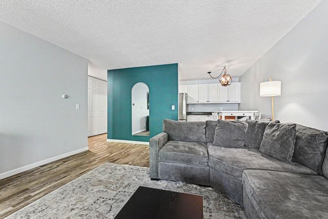 179 Little Canada Road E 237, Little Canada, MN 55117
