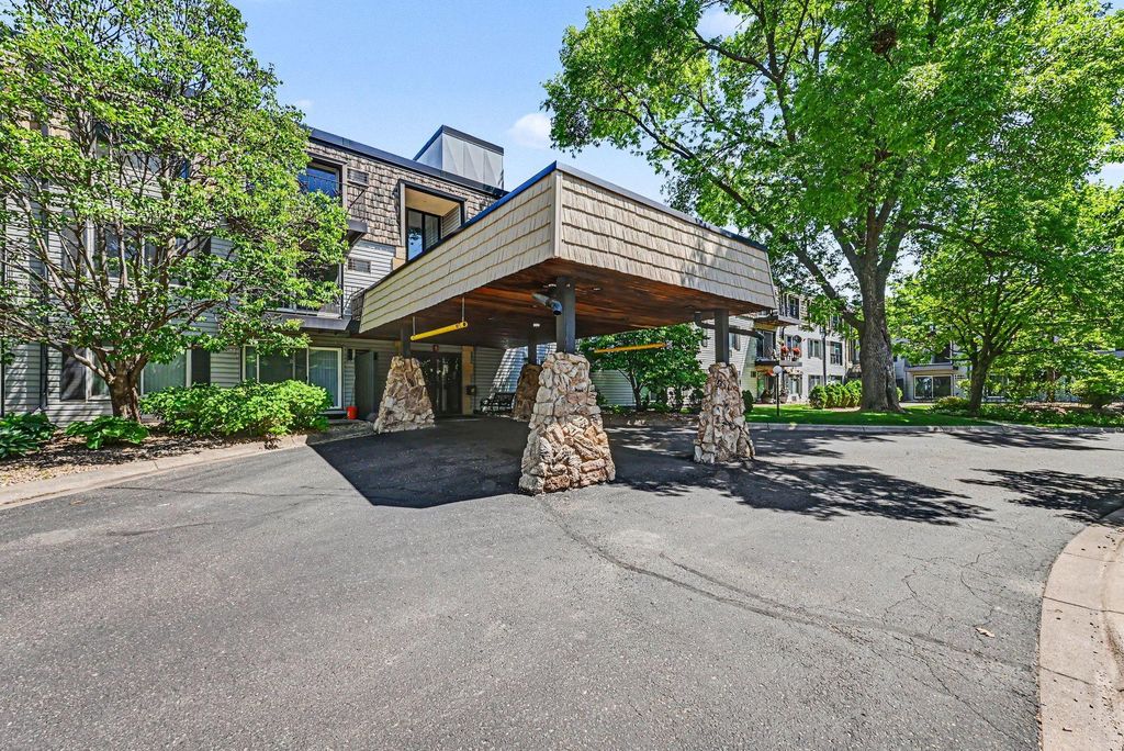 179 Little Canada Road E 237, Little Canada, MN 55117
