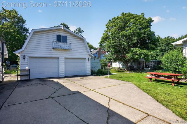 500 E Vienna Street, Clio, MI 48420