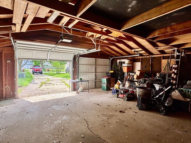 1114 Garfield Avenue, Belvidere, IL 61008