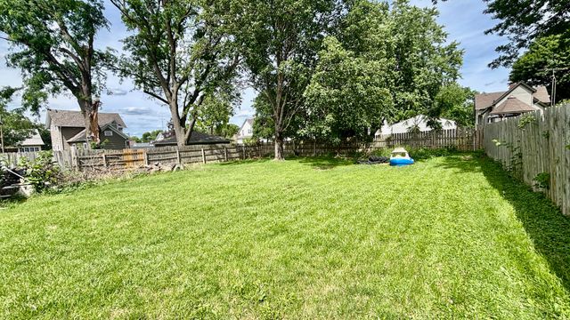 1114 Garfield Avenue, Belvidere, IL 61008