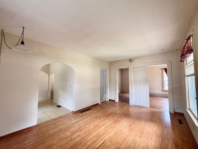 1114 Garfield Avenue, Belvidere, IL 61008