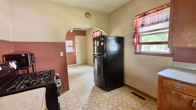 1114 Garfield Avenue, Belvidere, IL 61008