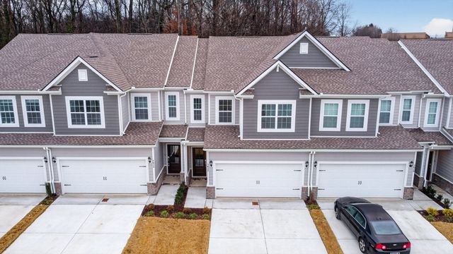 1622 Manuka Ln, Columbia, TN 38401