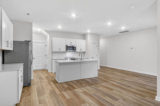 1622 Manuka Ln, Columbia, TN 38401