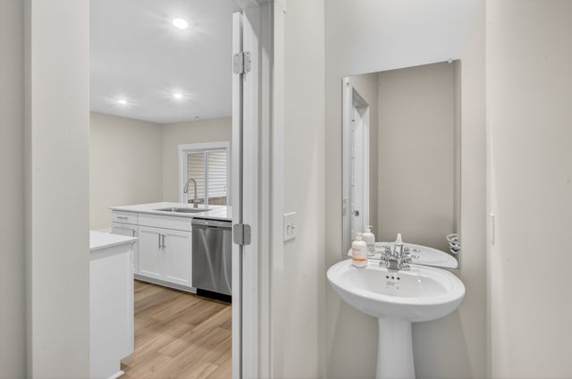 1622 Manuka Ln, Columbia, TN 38401