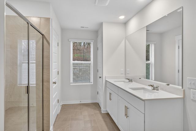 1622 Manuka Ln, Columbia, TN 38401