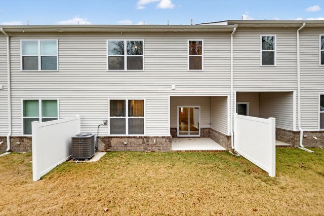 1622 Manuka Ln, Columbia, TN 38401