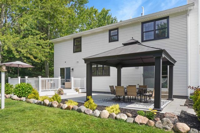 4399 Pine Grove Avenue, Fort Gratiot Twp, MI 48059
