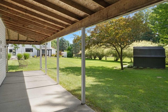 4399 Pine Grove Avenue, Fort Gratiot Twp, MI 48059