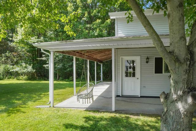 4399 Pine Grove Avenue, Fort Gratiot Twp, MI 48059