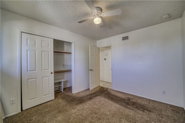 2740 Karen Avenue, Kingman, AZ 86401