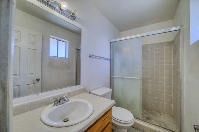 2740 Karen Avenue, Kingman, AZ 86401