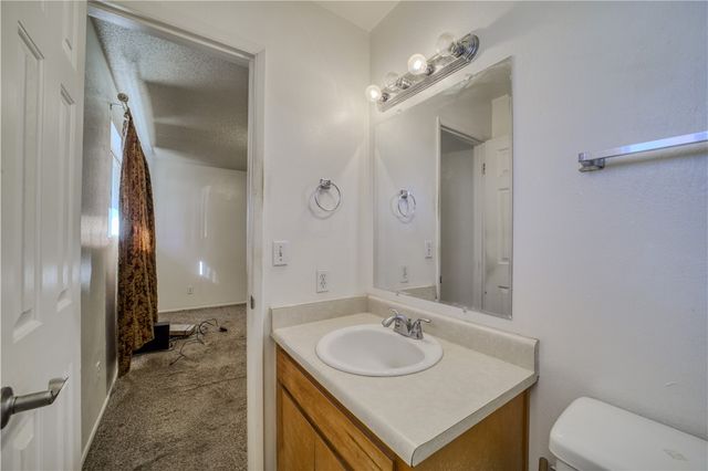 2740 Karen Avenue, Kingman, AZ 86401