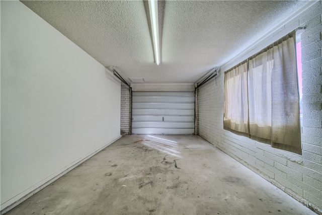 2740 Karen Avenue, Kingman, AZ 86401