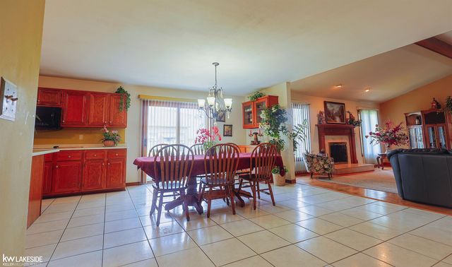 53710 Wellington Drive, Shelby, MI 48315