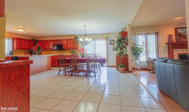 53710 Wellington Drive, Shelby, MI 48315