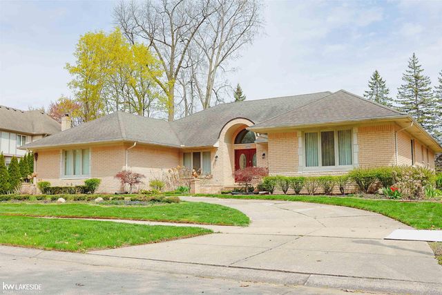 53710 Wellington Drive, Shelby, MI 48315