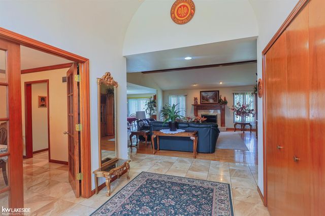 53710 Wellington Drive, Shelby, MI 48315
