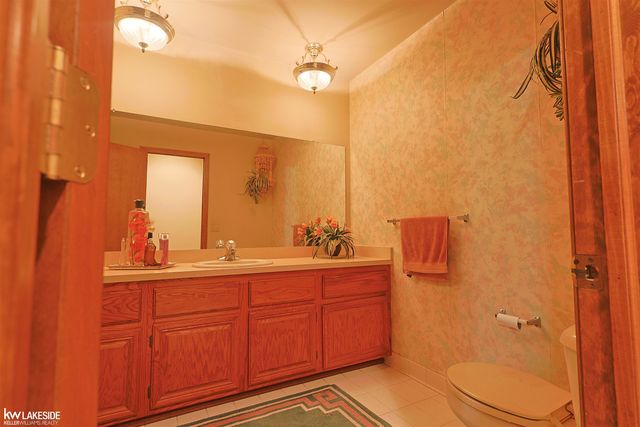 53710 Wellington Drive, Shelby, MI 48315