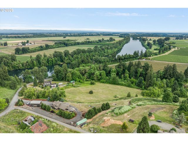 22991 Ne FULQUARTZ LANDING Rd, Dundee, OR 97115