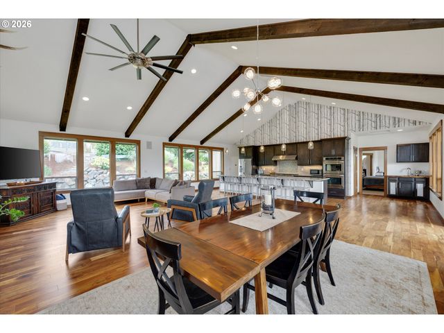 22991 Ne FULQUARTZ LANDING Rd, Dundee, OR 97115