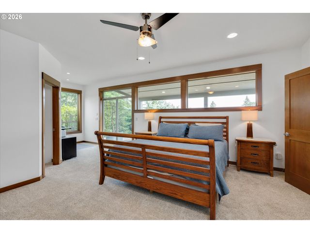 22991 Ne FULQUARTZ LANDING Rd, Dundee, OR 97115
