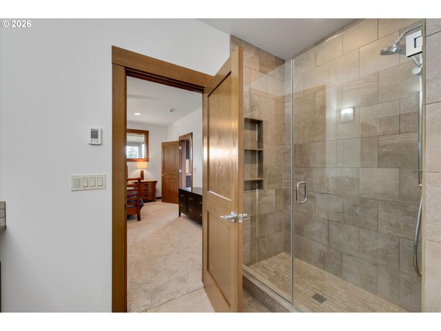 22991 Ne FULQUARTZ LANDING Rd, Dundee, OR 97115