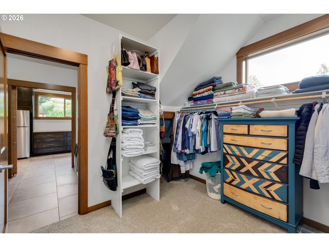 22991 Ne FULQUARTZ LANDING Rd, Dundee, OR 97115