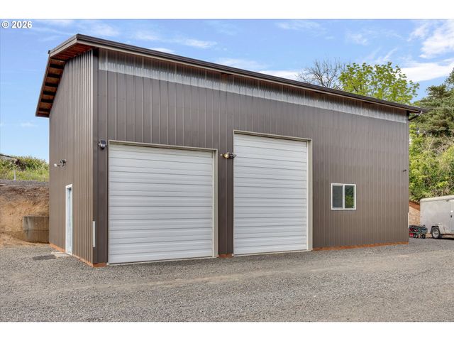22991 Ne FULQUARTZ LANDING Rd, Dundee, OR 97115