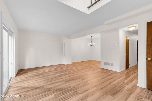 604 Bent Trail 942, Toms River, NJ 08753
