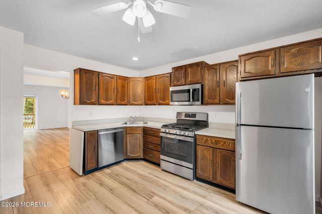 604 Bent Trail 942, Toms River, NJ 08753