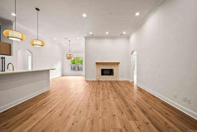 122 Valley Ranch Way, Little Rock, AR 72223