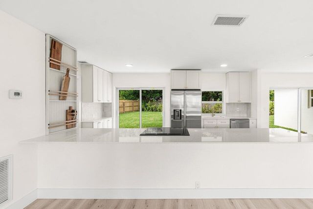 2433 Palm Road, West Palm Beach, FL 33406