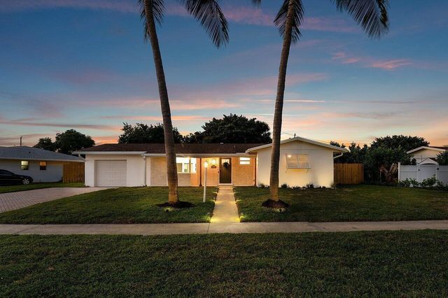 2433 Palm Road, West Palm Beach, FL 33406