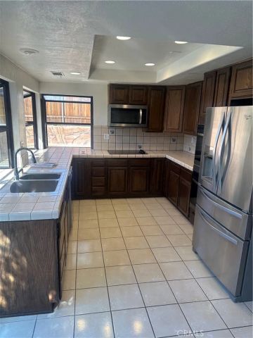 1669 N San Antonio, Upland, CA 91784