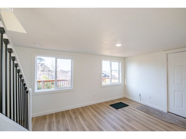 4641 Sw COAST Ave, Lincoln City, OR 97367
