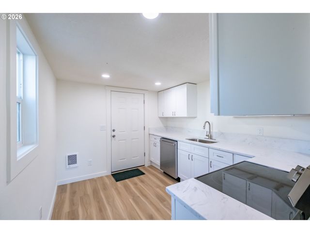 4641 Sw COAST Ave, Lincoln City, OR 97367