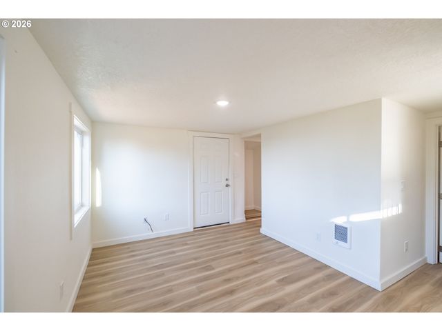 4641 Sw COAST Ave, Lincoln City, OR 97367