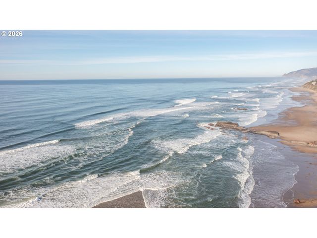 4641 Sw COAST Ave, Lincoln City, OR 97367
