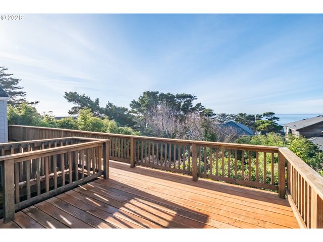4641 Sw COAST Ave, Lincoln City, OR 97367