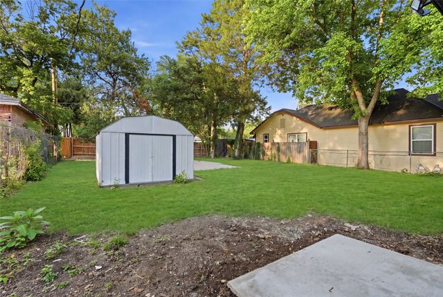 2607 Brandon Street, Dallas, TX 75211