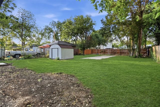 2607 Brandon Street, Dallas, TX 75211